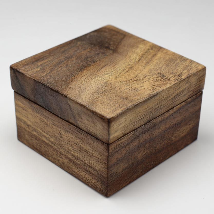 square_wooden_box_with_lid two pieces